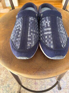 Easy Spirit Travelport Navy Clogs  9.5M